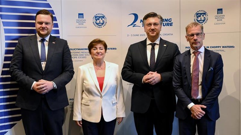 We will continue with the policy of reducing inflation and raising the economic and social standards of citizens